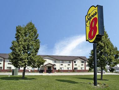 Motel Super 8 By Wyndham Washington/peoria Area Washington