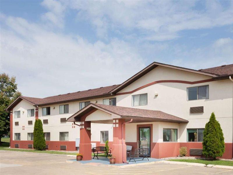 Super 8 By Wyndham Washington/peoria Area Motel Washington