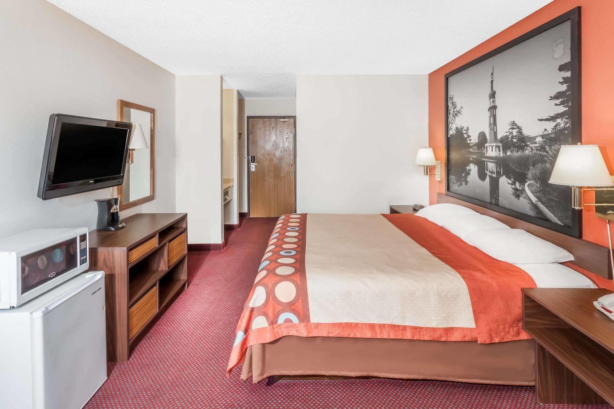 Motel Super 8 By Wyndham Washington/peoria Area