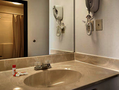 Super 8 By Wyndham Washington/peoria Area 2*